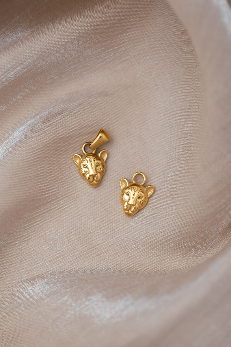 Leona Charm