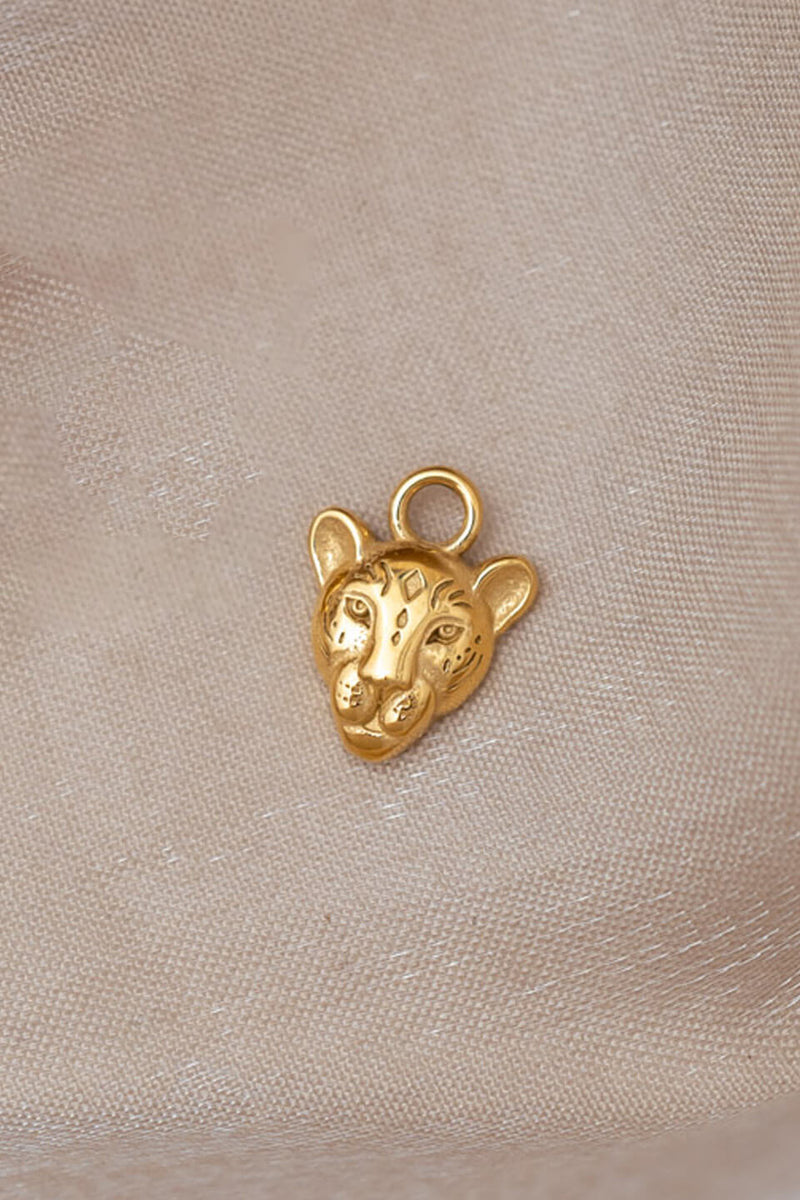 Leona Charm