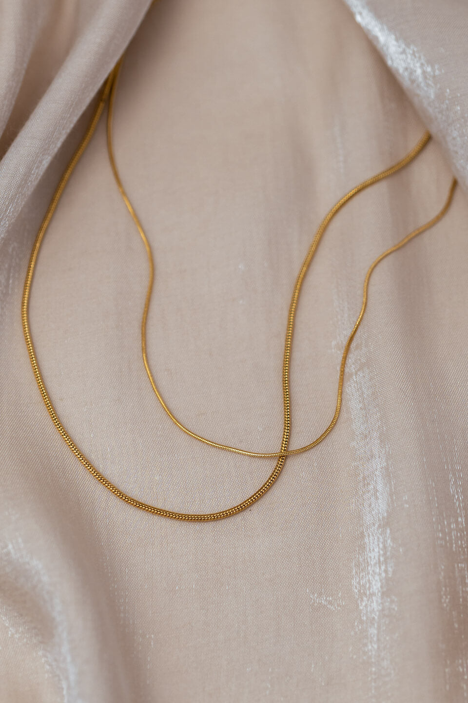 finish: gold