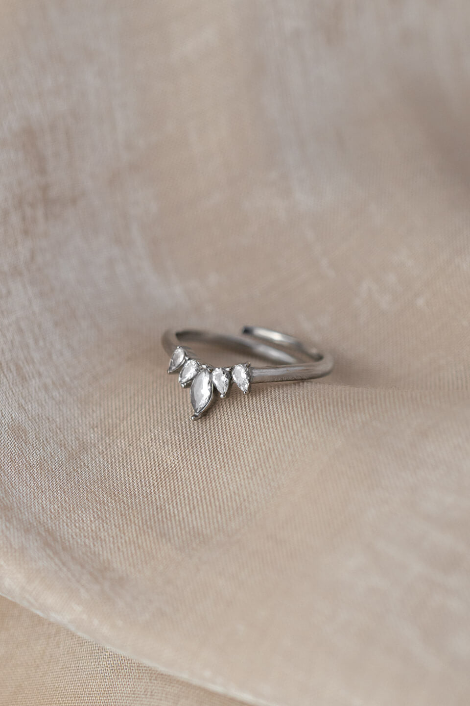 Lia Ring
